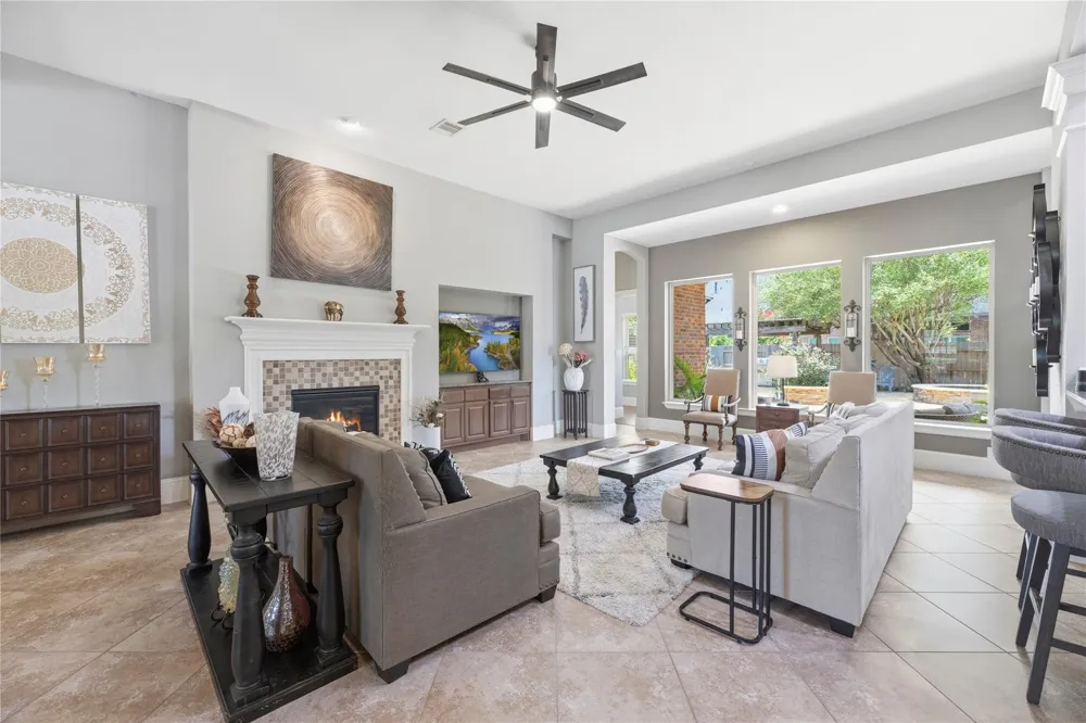 6115 Duke Trail Lane Sugar Land, TX 77479