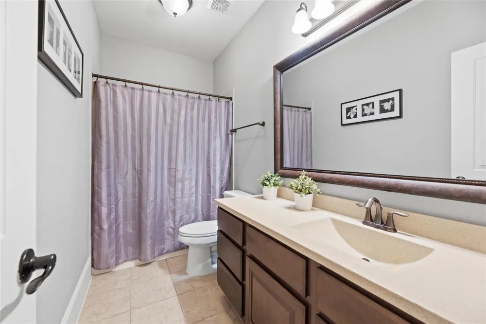 6115 Duke Trail Lane Sugar Land, TX 77479
