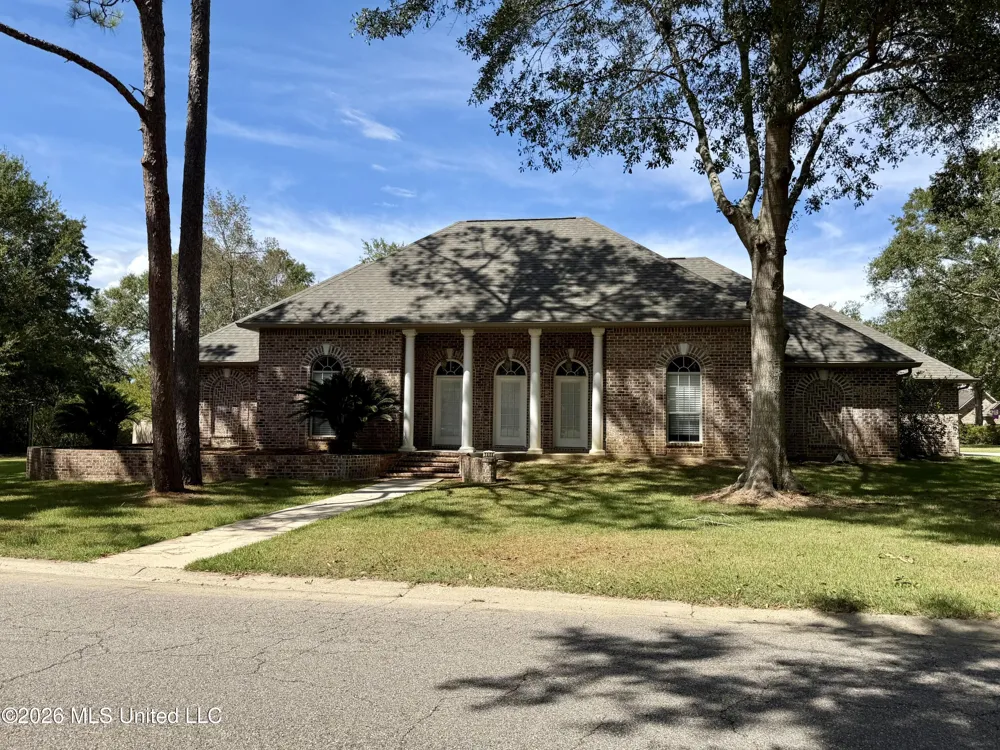 1006 Woods Road Picayune, MS 39466