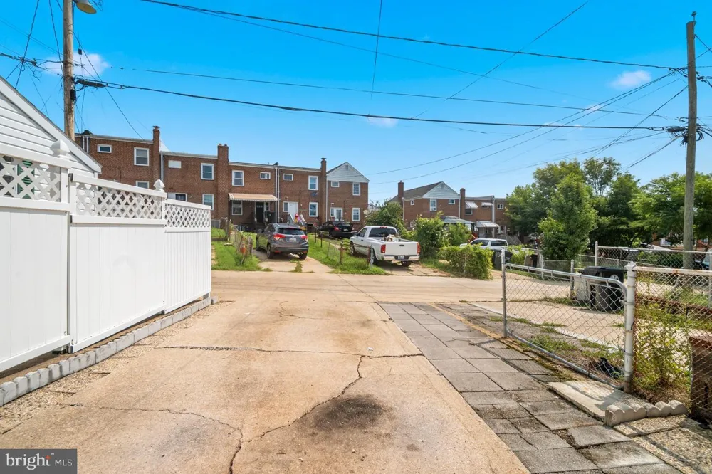928 DALTON AVENUE Baltimore, MD 21224
