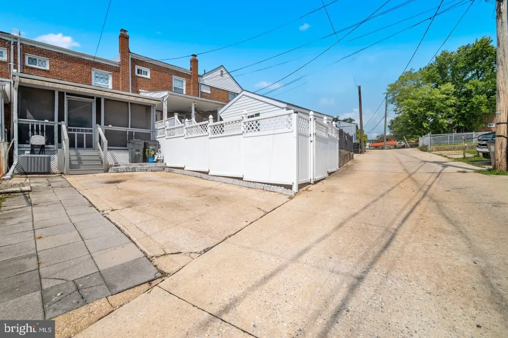 928 DALTON AVENUE Baltimore, MD 21224