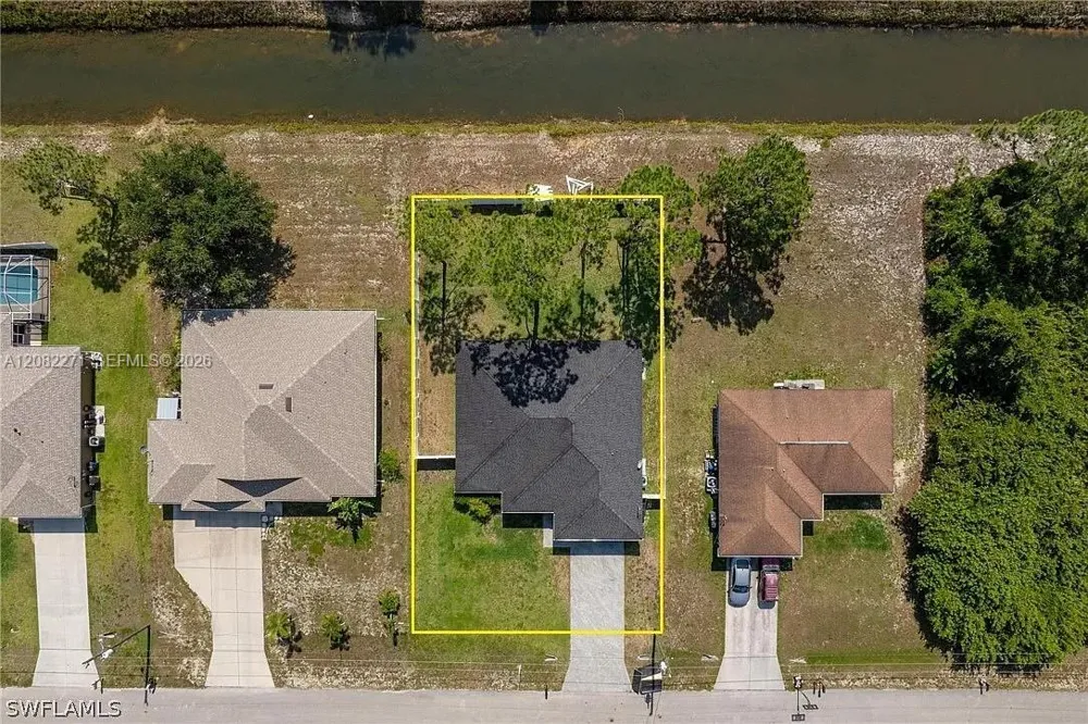 830 ANGELO AVE Lehigh Acres, FL 33971