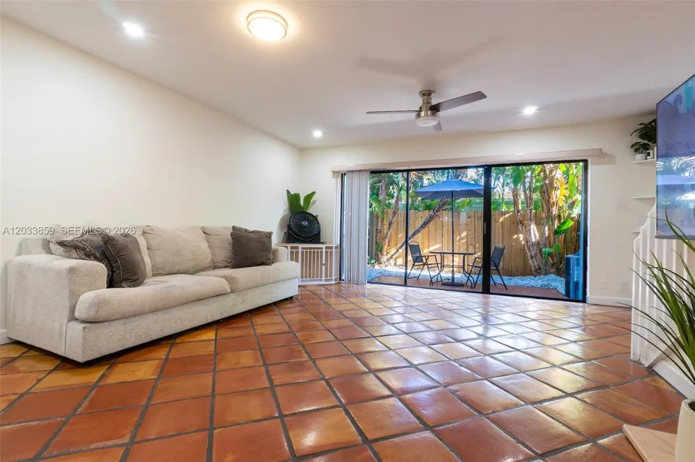 3014 NE 21st Ter Fort Lauderdale, FL 33306