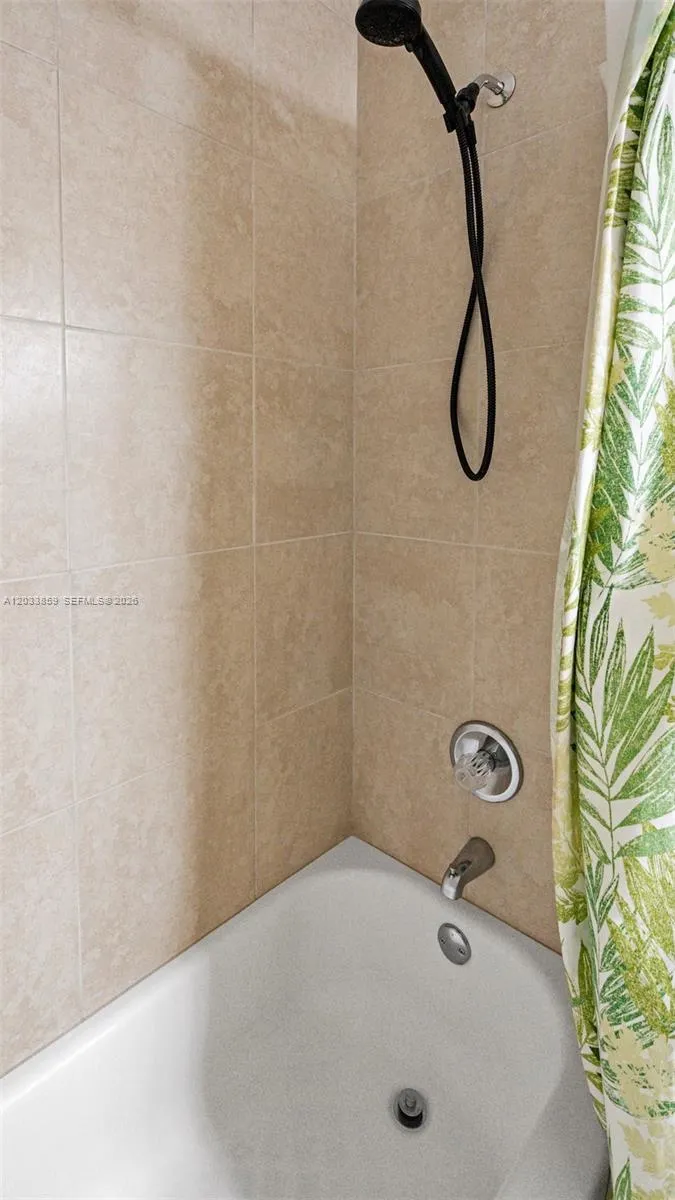 3014 NE 21st Ter Fort Lauderdale, FL 33306