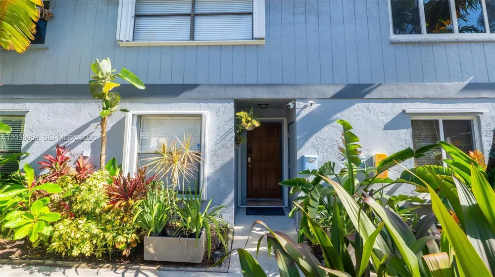 3014 NE 21st Ter Fort Lauderdale, FL 33306
