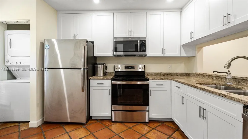 3014 NE 21st Ter Fort Lauderdale, FL 33306