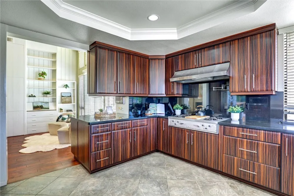 1 Saint Tropez Newport Beach, CA 92660
