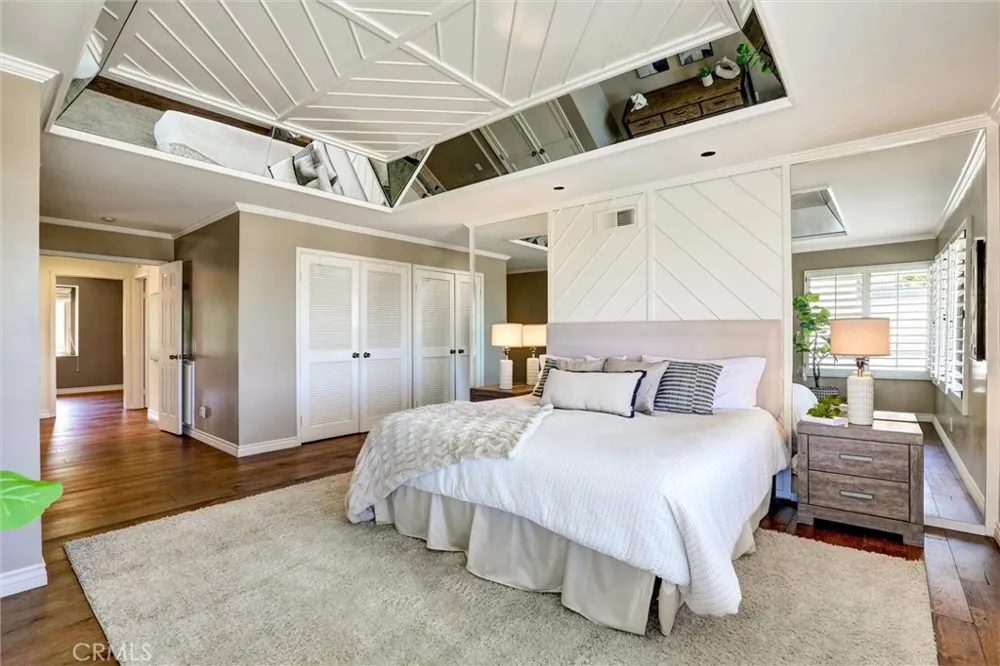 1 Saint Tropez Newport Beach, CA 92660