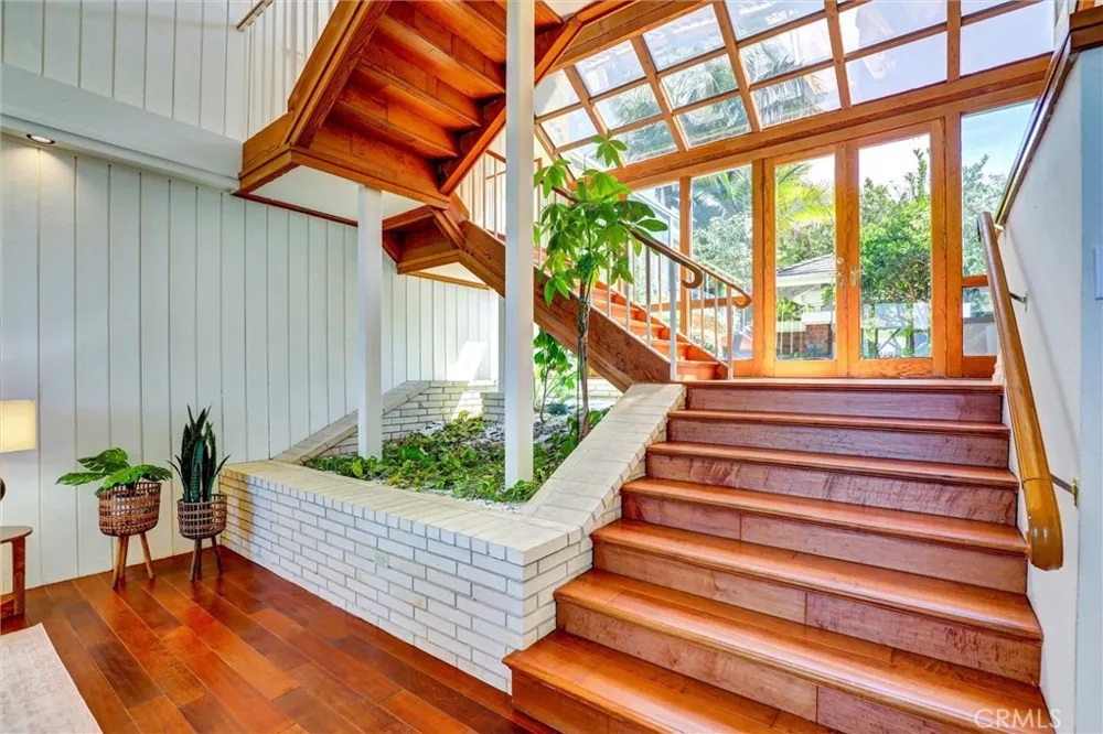 1 Saint Tropez Newport Beach, CA 92660