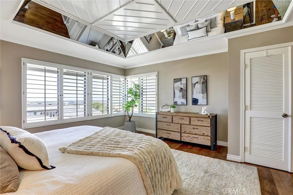 1 Saint Tropez Newport Beach, CA 92660
