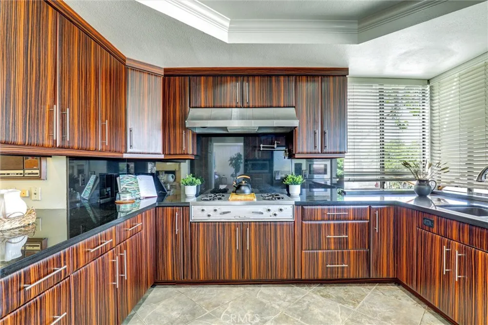1 Saint Tropez Newport Beach, CA 92660