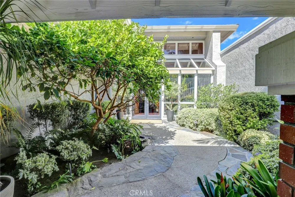 1 Saint Tropez Newport Beach, CA 92660