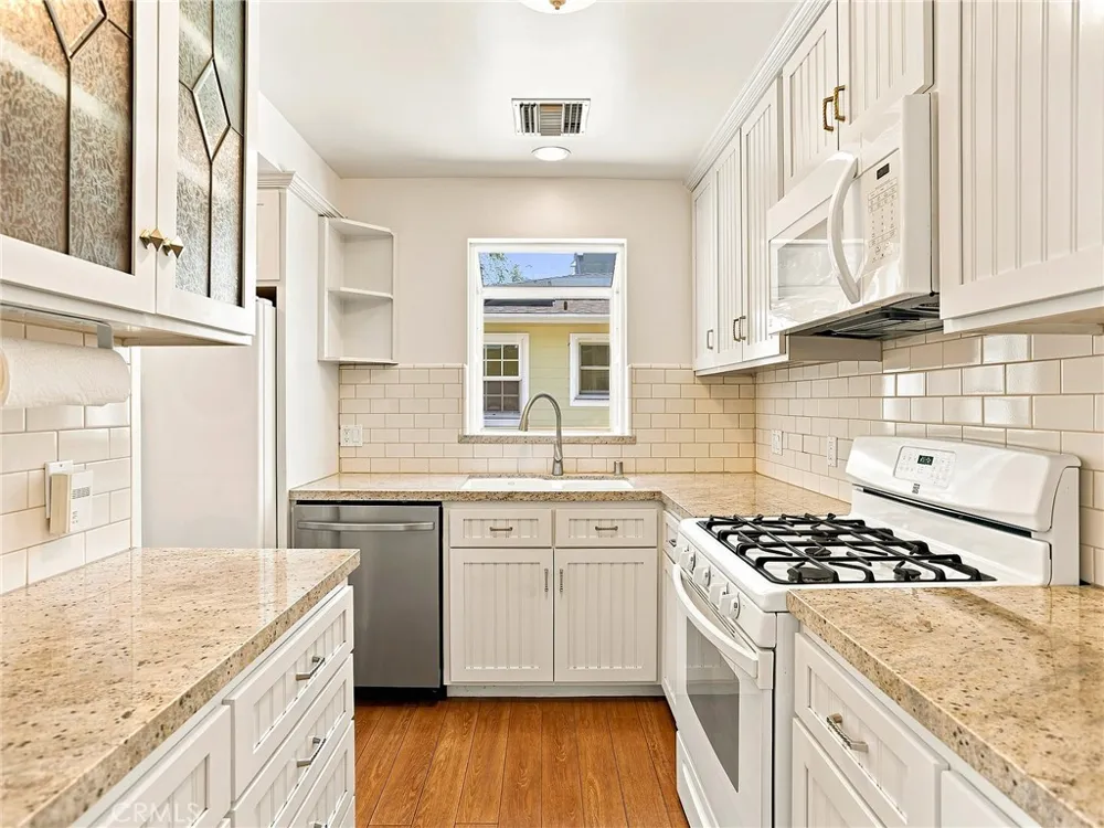 431 Fairview Street Burbank, CA 91505