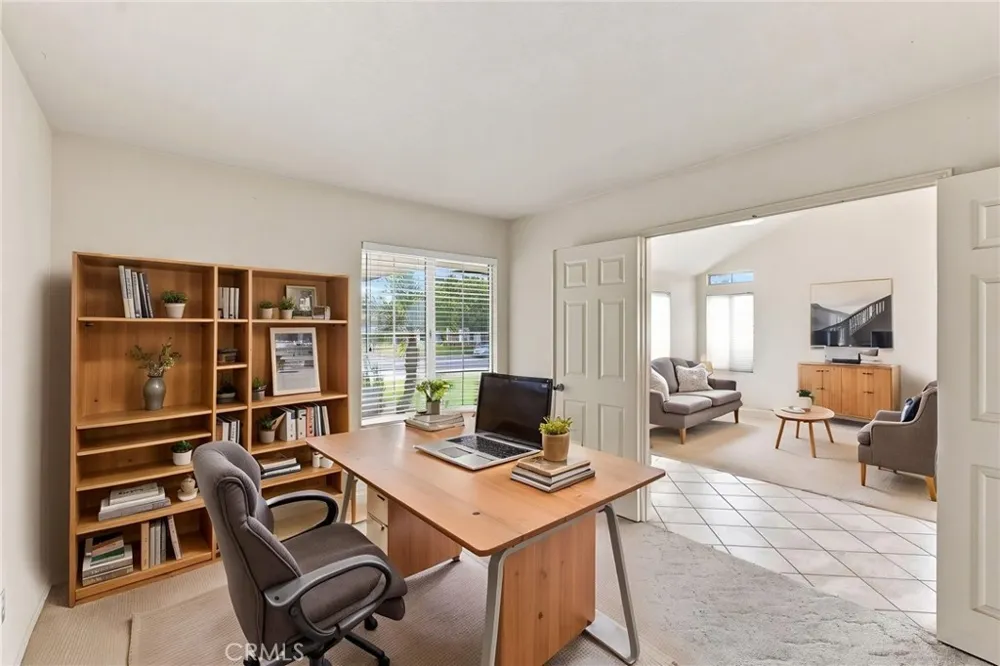 2127 E Bellbrook Covina, CA 91724