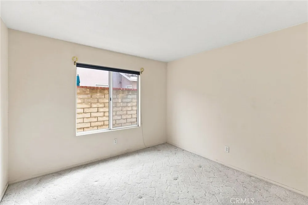 2127 E Bellbrook Covina, CA 91724