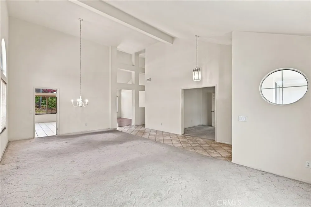 2127 E Bellbrook Covina, CA 91724