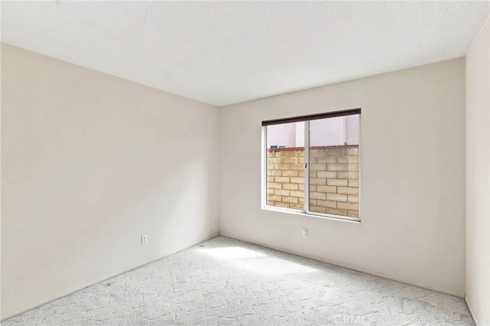 2127 E Bellbrook Covina, CA 91724