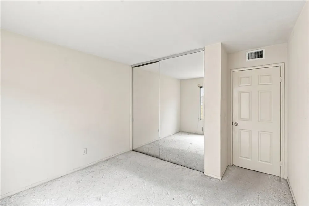2127 E Bellbrook Covina, CA 91724