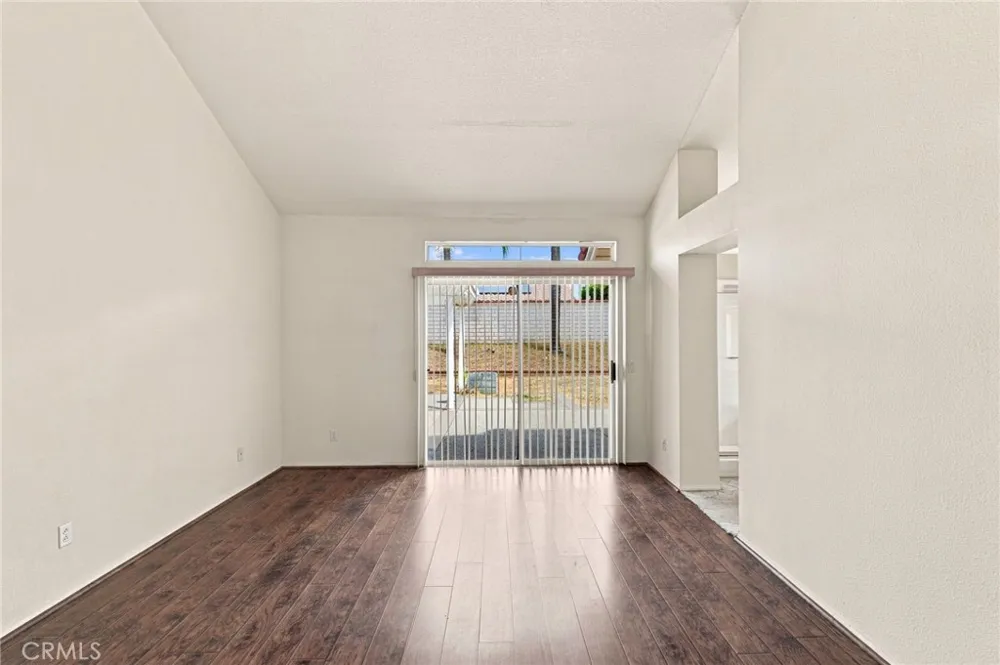 2127 E Bellbrook Covina, CA 91724