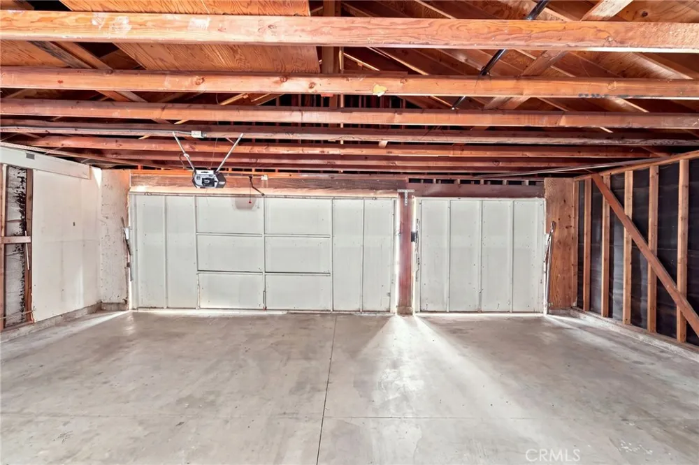 2127 E Bellbrook Covina, CA 91724
