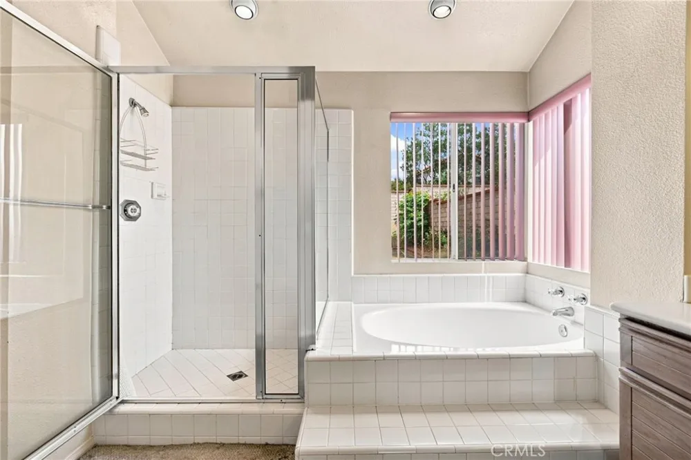 2127 E Bellbrook Covina, CA 91724