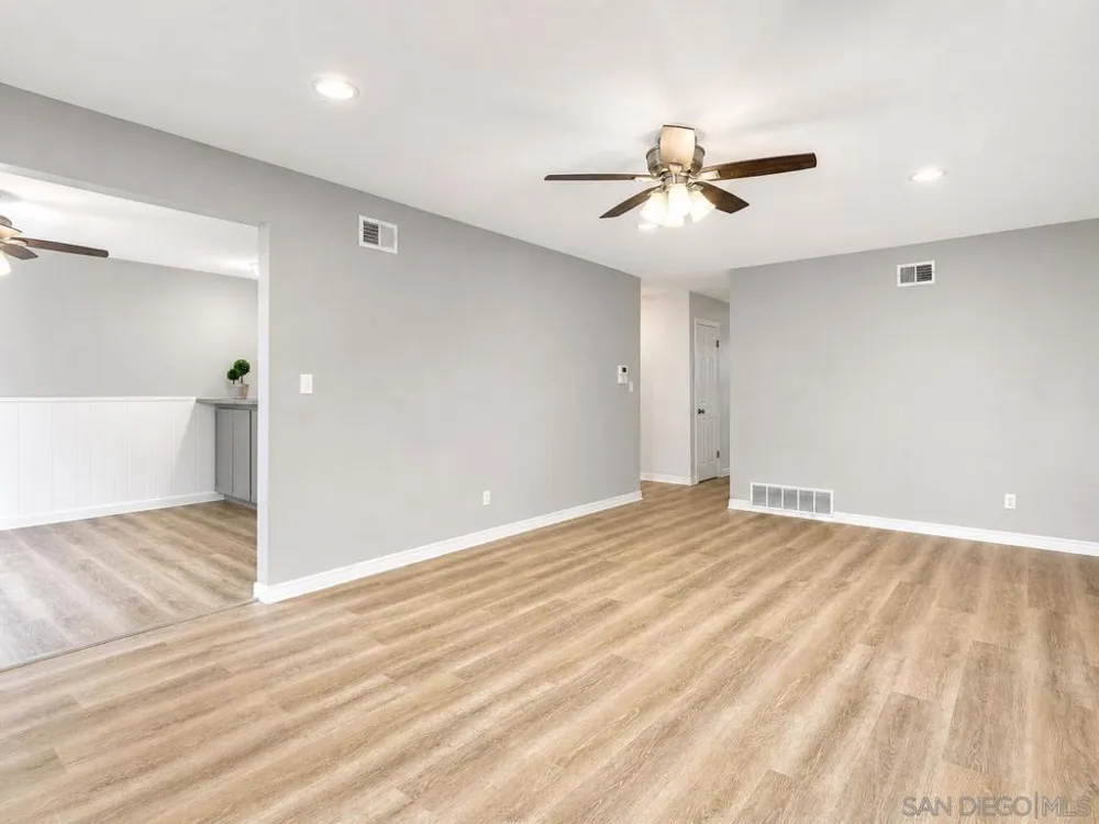 1129 Finch St El Cajon, CA 92020