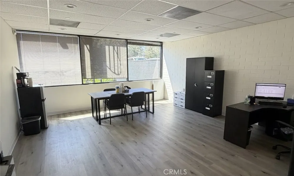 5121 Van Nuys Boulevard Sherman Oaks, CA 91403