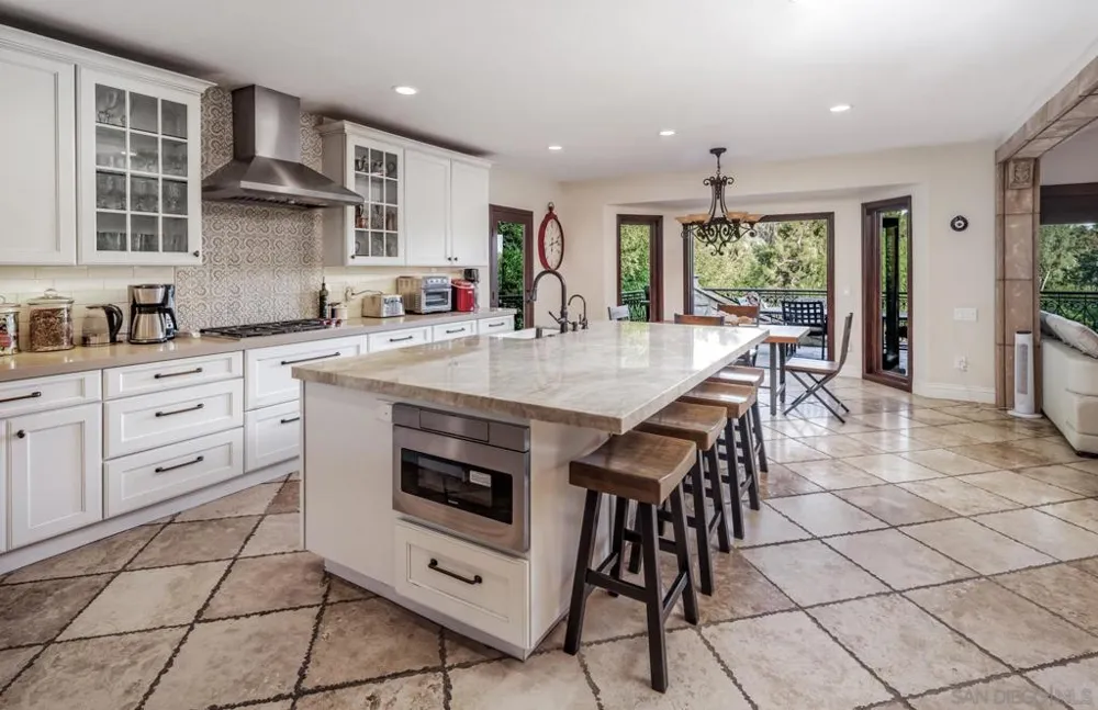 17161 Camino Acampo Rancho Santa Fe, CA 92067