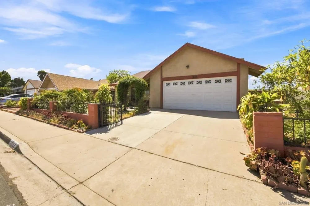 1232 Green Bay Street San Diego, CA 92154
