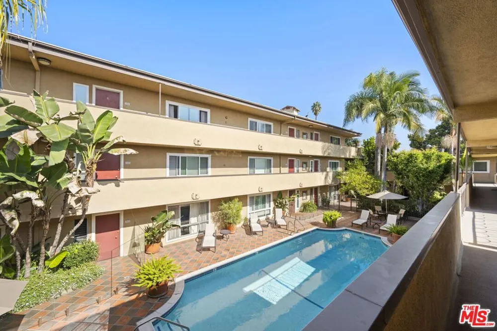 970 Palm Avenue #218 West Hollywood, CA 90069