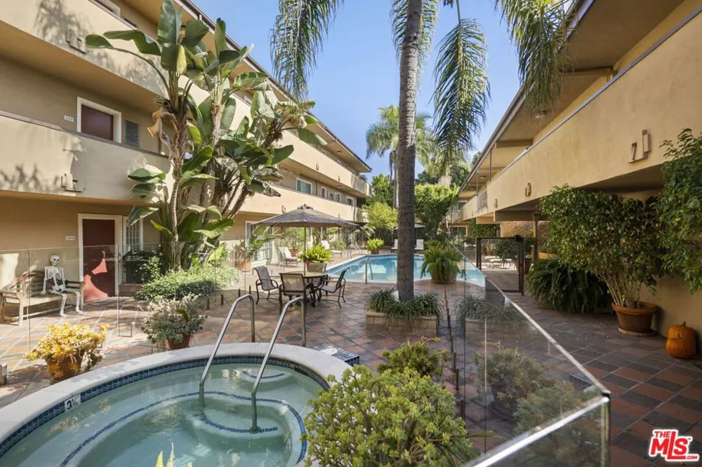 970 Palm Avenue #218 West Hollywood, CA 90069