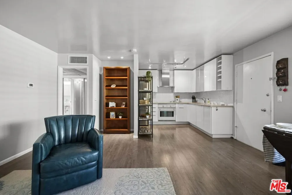 970 Palm Avenue #218 West Hollywood, CA 90069