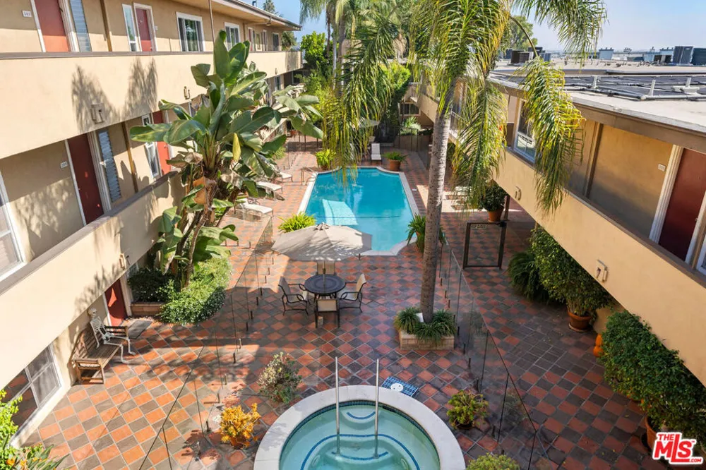 970 Palm Avenue #218 West Hollywood, CA 90069