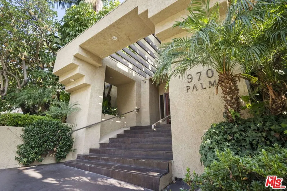 970 Palm Avenue #218 West Hollywood, CA 90069