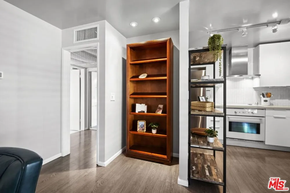 970 Palm Avenue #218 West Hollywood, CA 90069