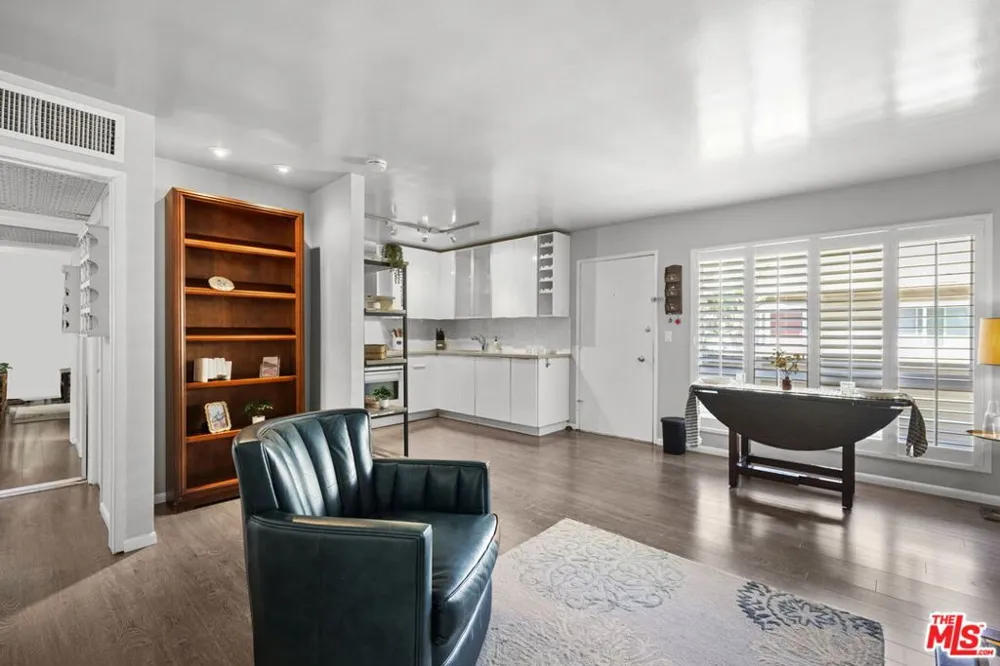 970 Palm Avenue #218 West Hollywood, CA 90069
