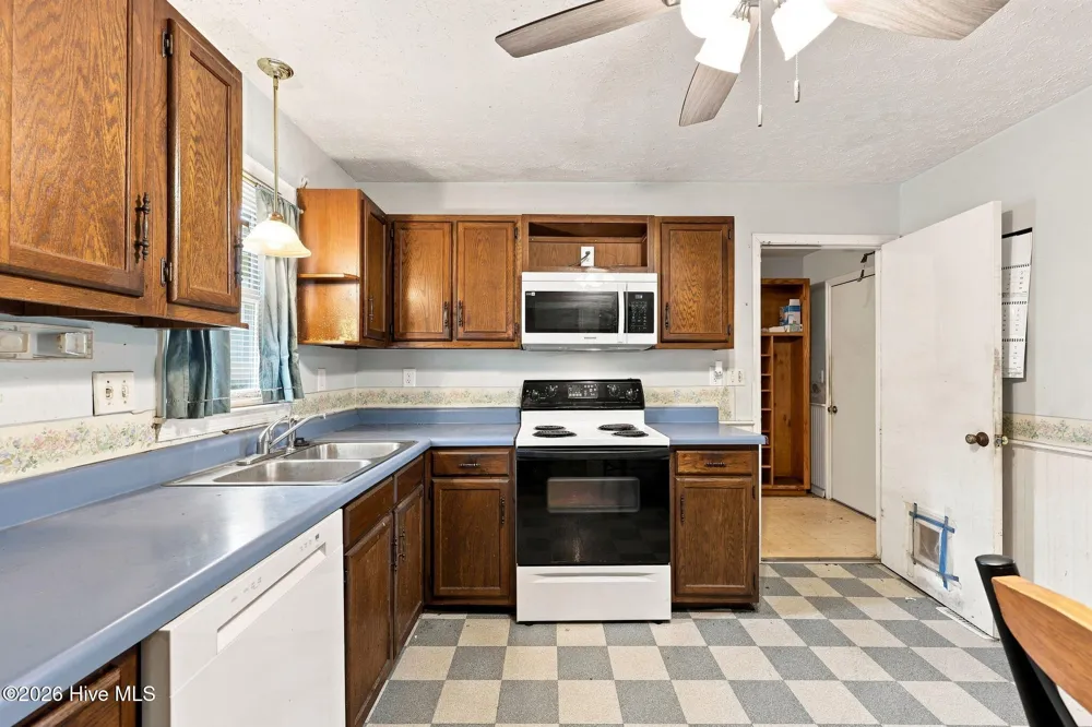 201 Little John Lane Havelock, NC 28532