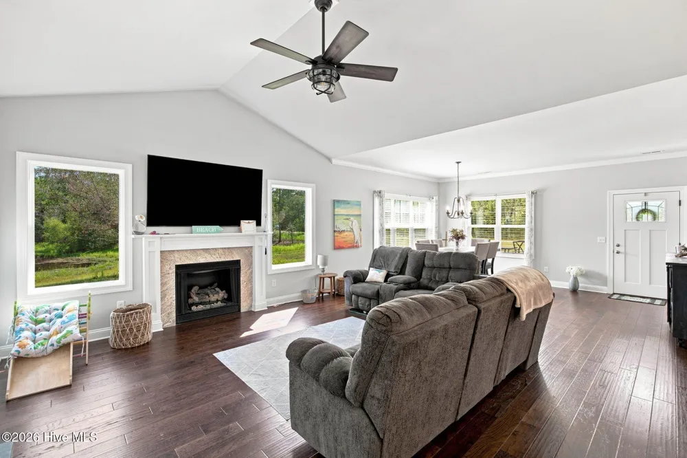 2000 Southport Lane Southport, NC 28461
