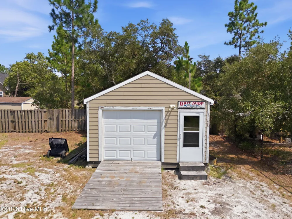 2000 Southport Lane Southport, NC 28461
