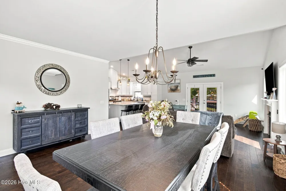 2000 Southport Lane Southport, NC 28461
