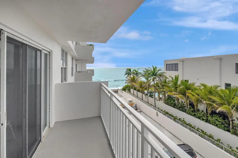 4511 S Ocean Boulevard #401 Highland Beach, FL 33487