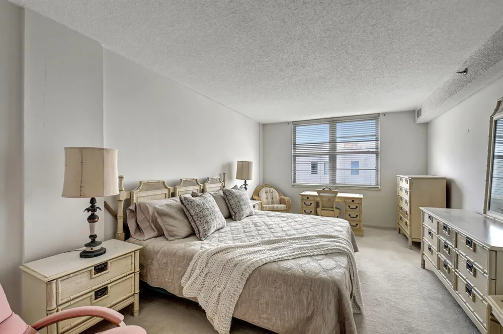 4511 S Ocean Boulevard #401 Highland Beach, FL 33487