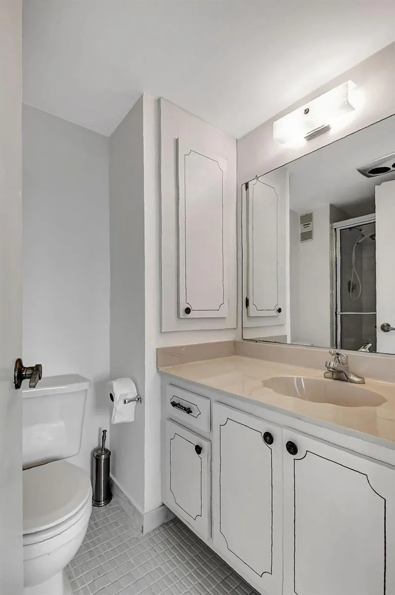 4511 S Ocean Boulevard #401 Highland Beach, FL 33487