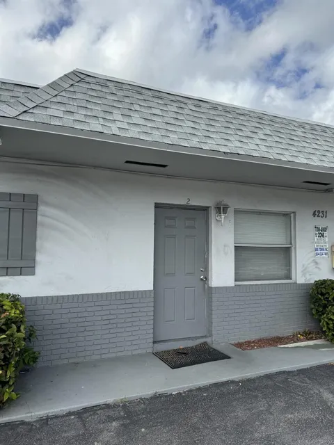 4231 NW 31ST AVENUE #1