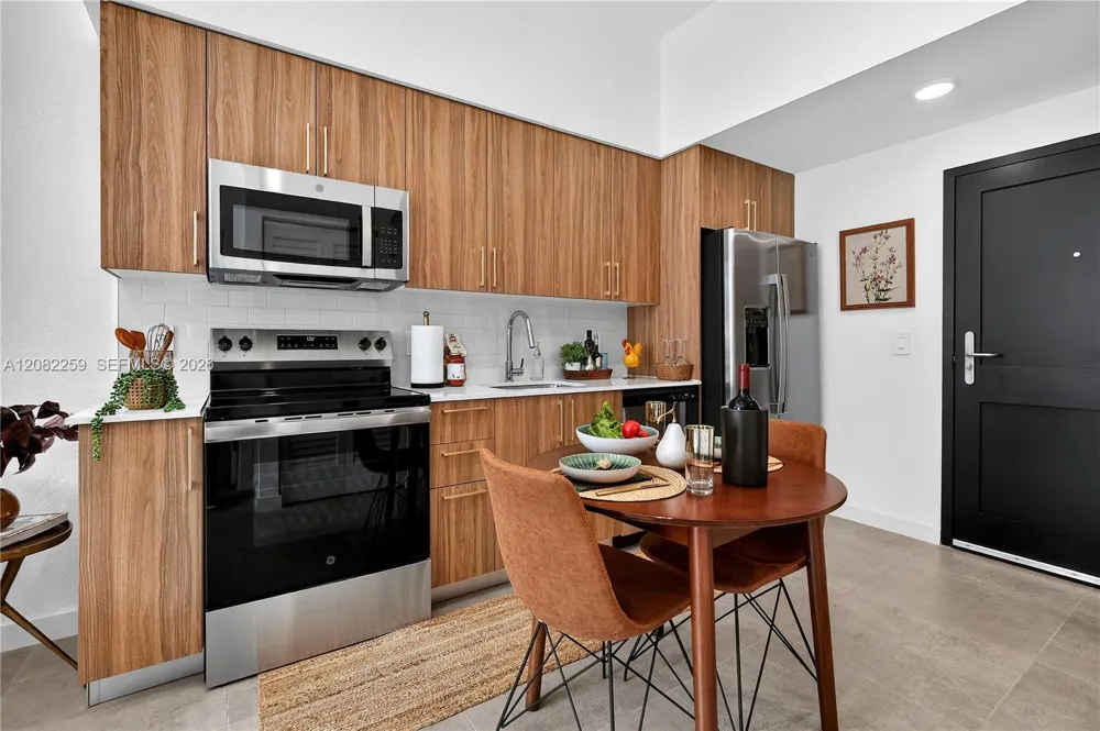 2001 Van Buren St #924 Hollywood, FL 33020