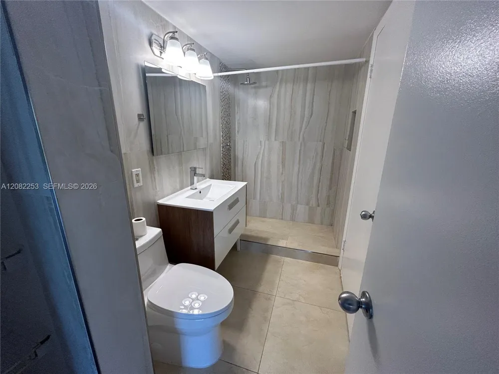 6324 La Costa Dr #B Boca Raton, FL 33433