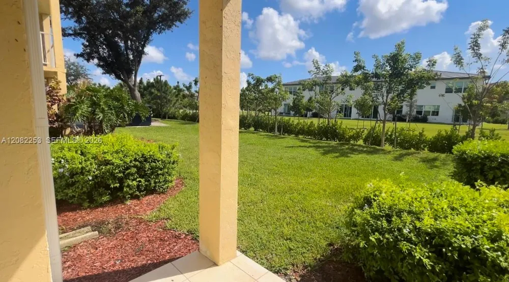 6324 La Costa Dr #B Boca Raton, FL 33433