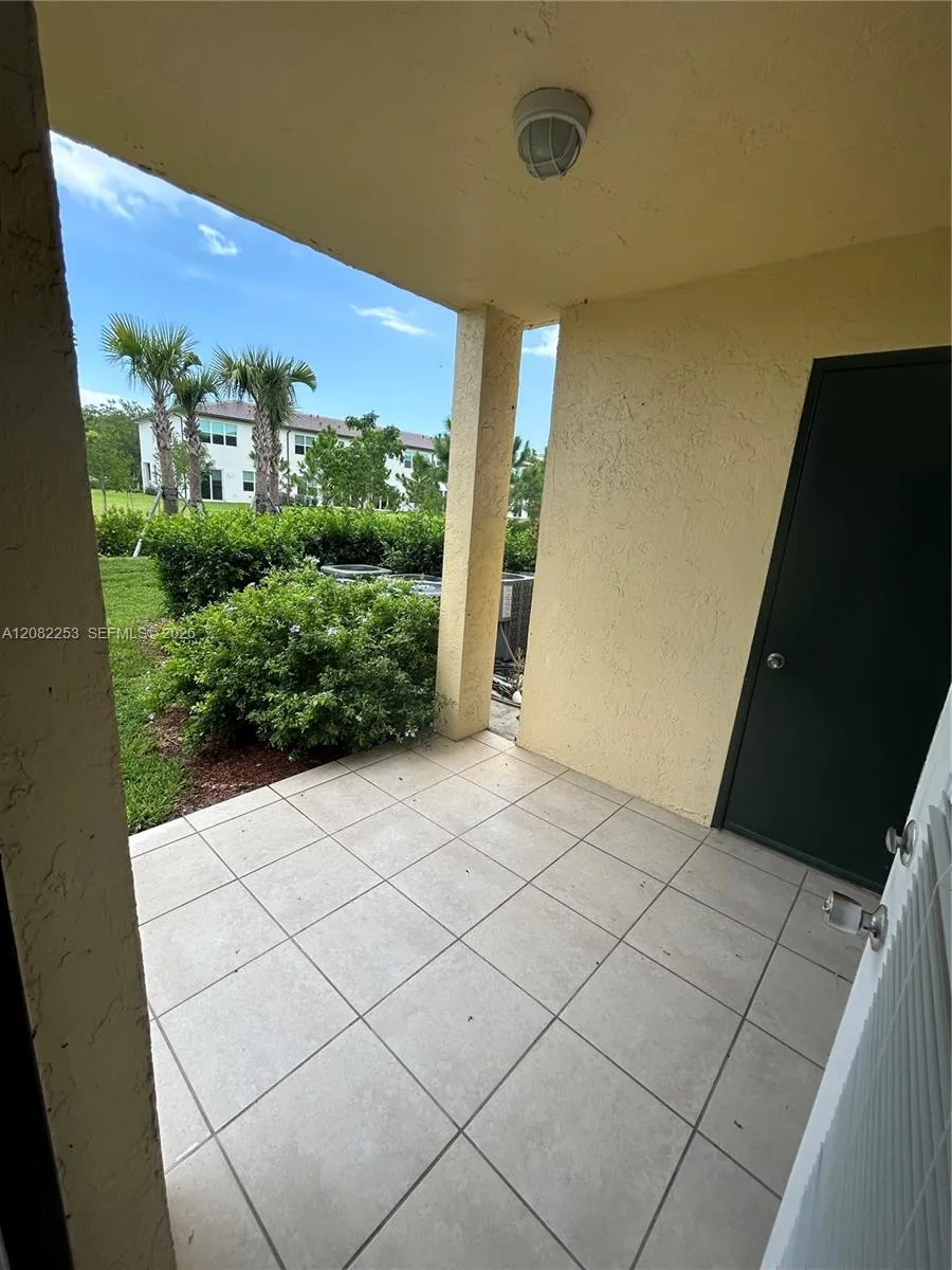 6324 La Costa Dr #B Boca Raton, FL 33433