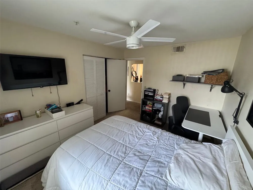 2360 SW ARCHER ROAD #915 Gainesville, FL 32608