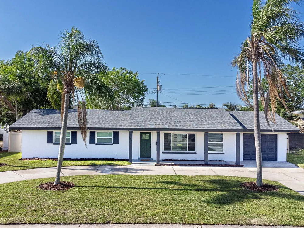 352 79TH AVENUE NE St Petersburg, FL 33702